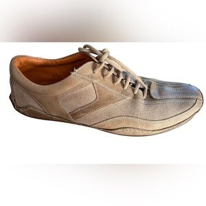 BATA tan casual leather lace up sneakers, driver style Size EU 44.